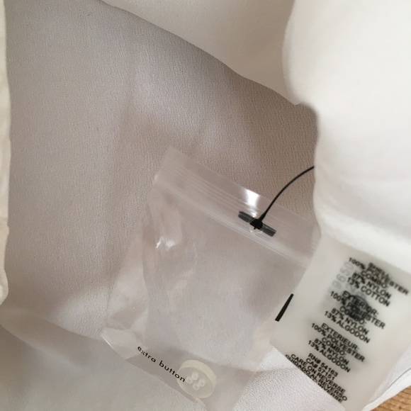 Karl Lagerfeld Paris lace blouse shirt NWT - Picture 2 of 3